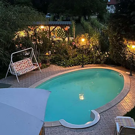 Rozi Garden Vendeghaz Badacsony Πανσιόν Badacsonytomaj