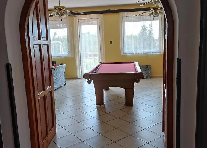 בית הארחה Rozi Garden Vendeghaz Badacsony *