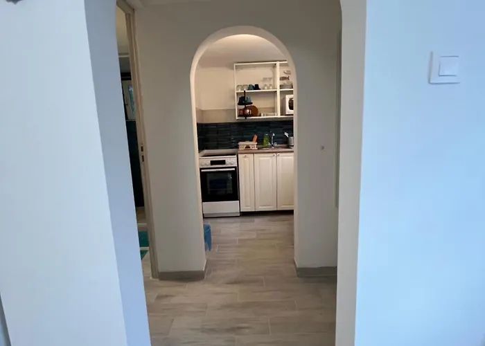 Rozi Garden Vendeghaz Badacsony בדקסוניטומאי